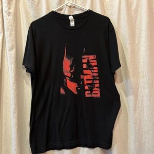 ⚜️ graphic BATMAN black & red tshirt sz L | UNISEX
